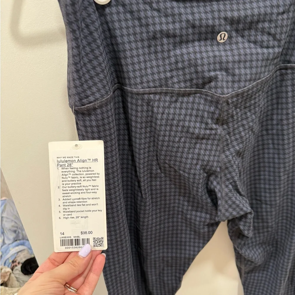 lululemon athletica Dark Blue Checkered Leggings - Picture 2 of 3